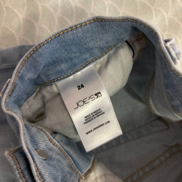 Joe's Jeans High Waist Flare Jeans in Corinne (Light Wash) - Picture 7 of 10